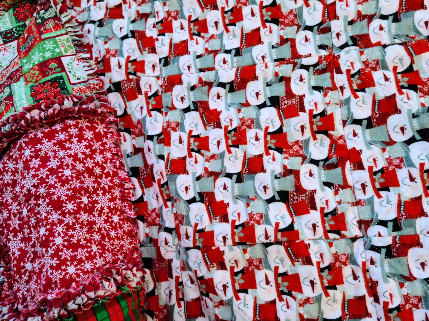 Christmas Rag Quilt Throw